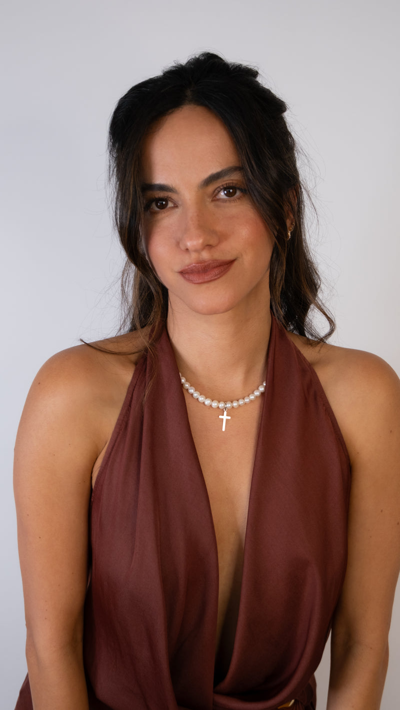 Collar clásico cruz