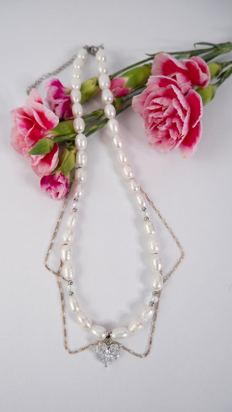 Collar corazón plateado