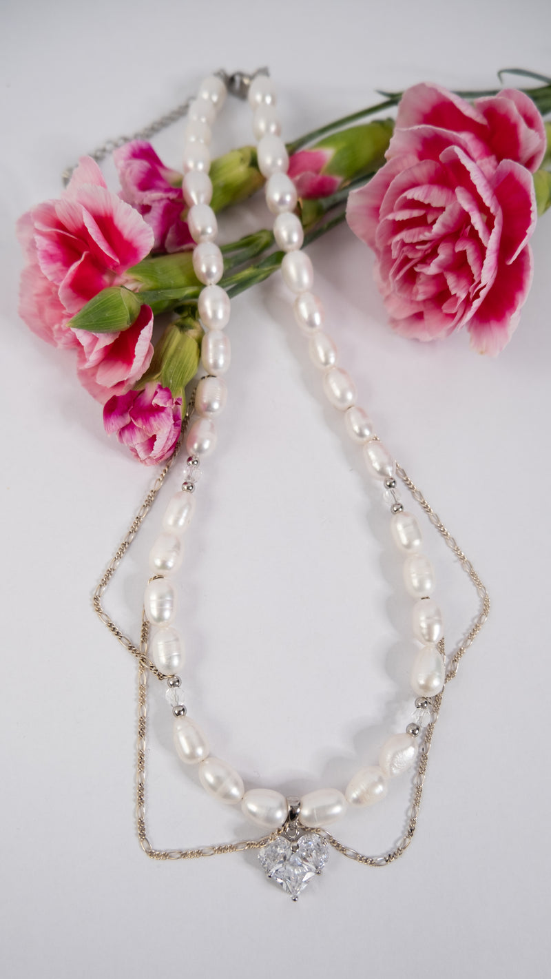 Collar corazón plateado