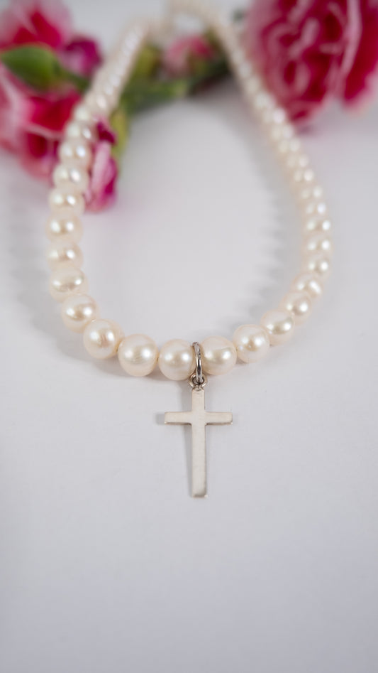 Collar clásico cruz