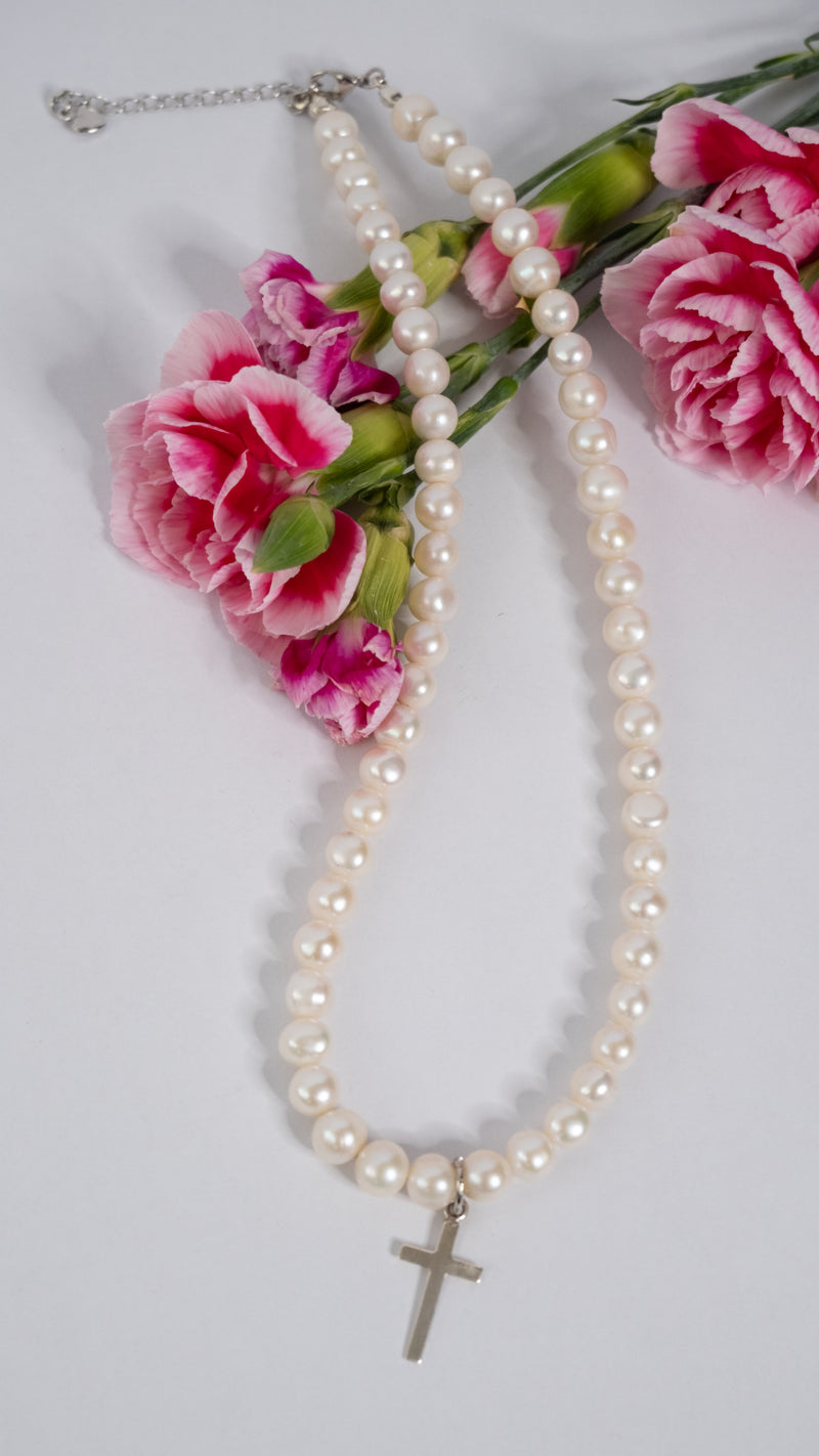 Collar clásico cruz