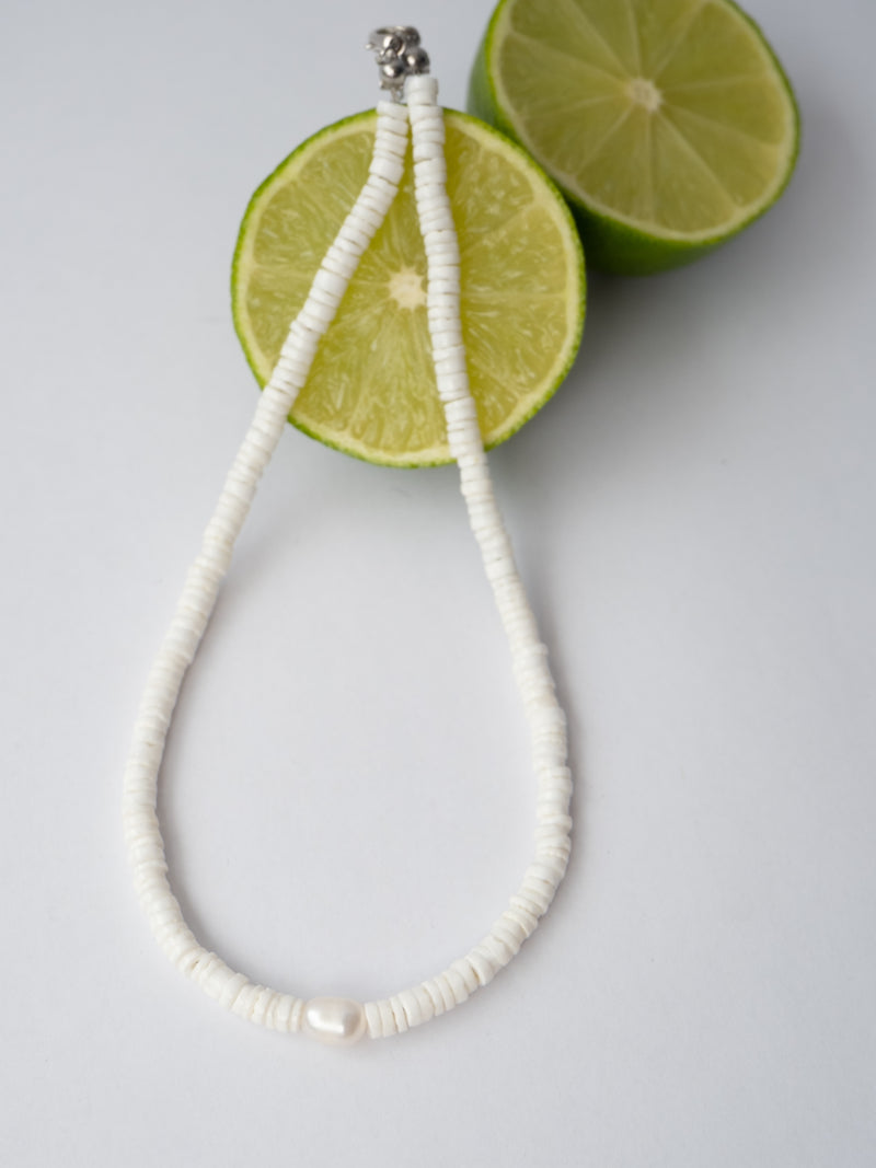 Choker de concha blanco