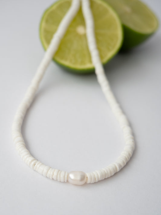 Choker de concha blanco