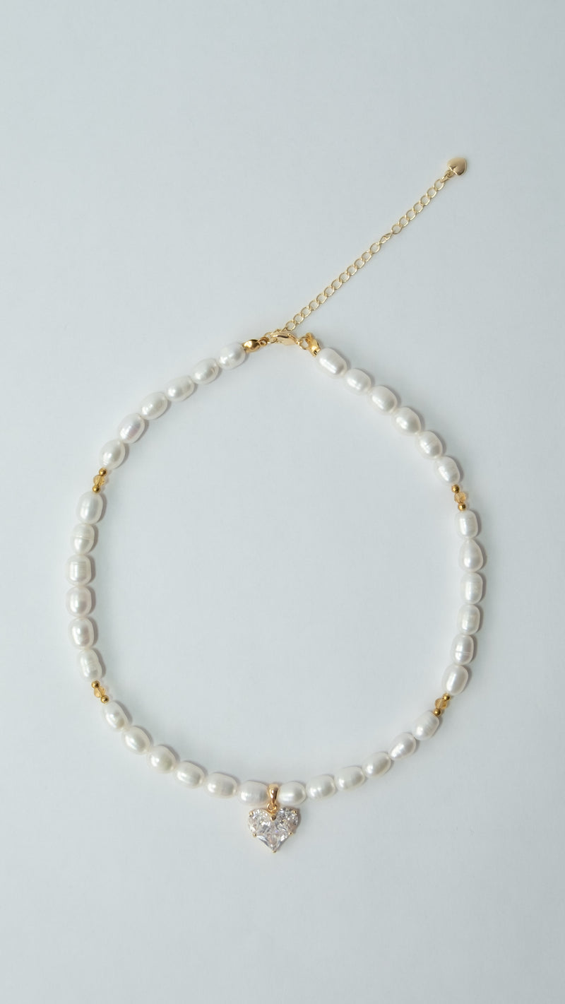 Collar corazón dorado