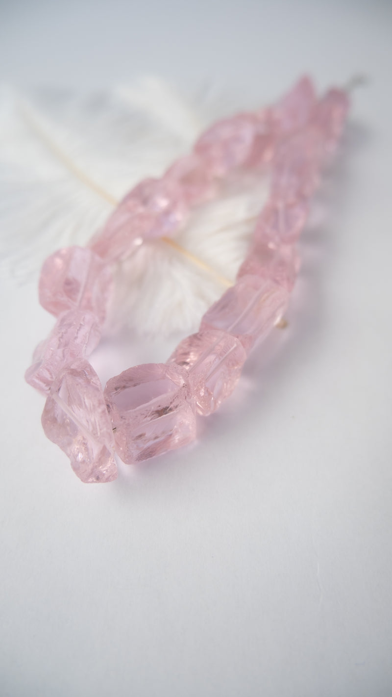 Collar pink glass quartz