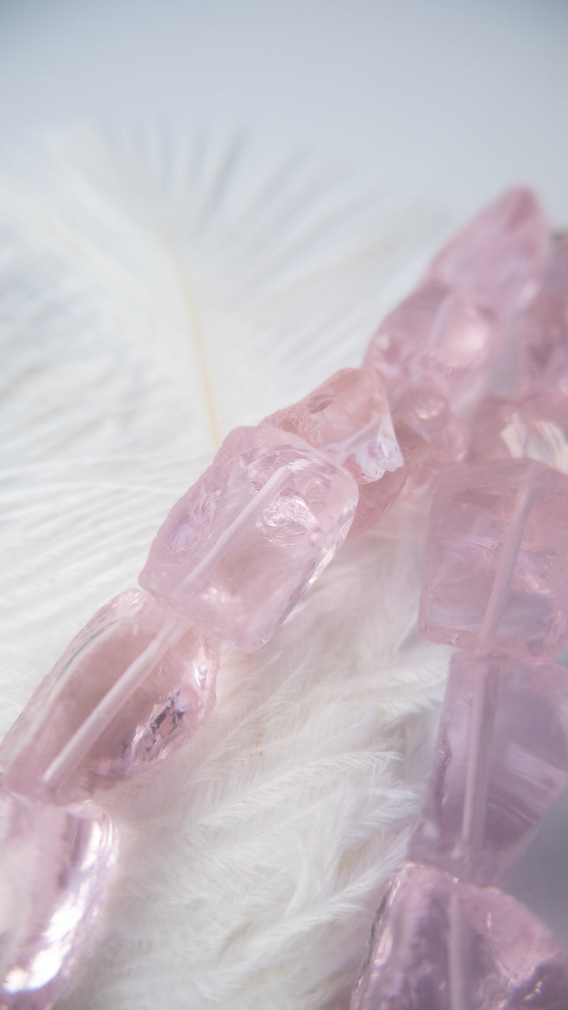 Collar pink glass quartz