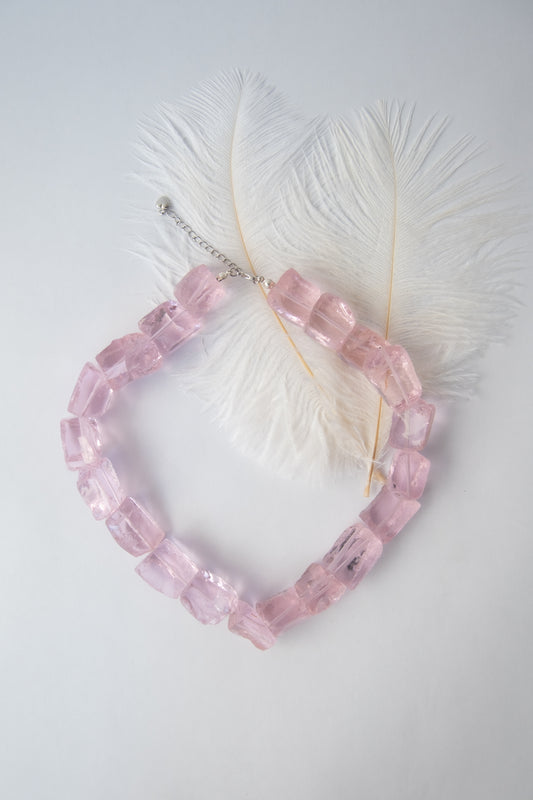 Collar pink glass quartz
