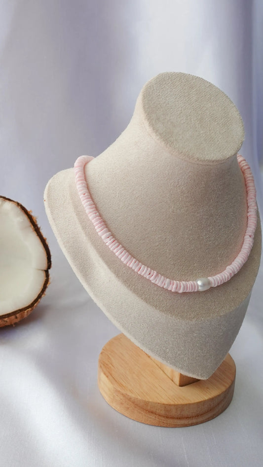 Choker de concha bubble gum